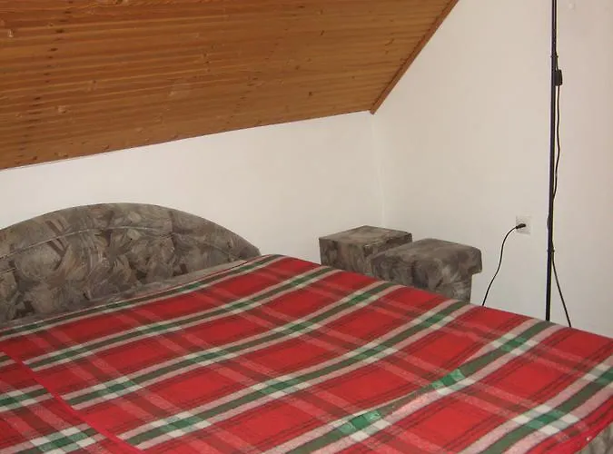 Zrinyi U. 16. Vonyarcvashegy